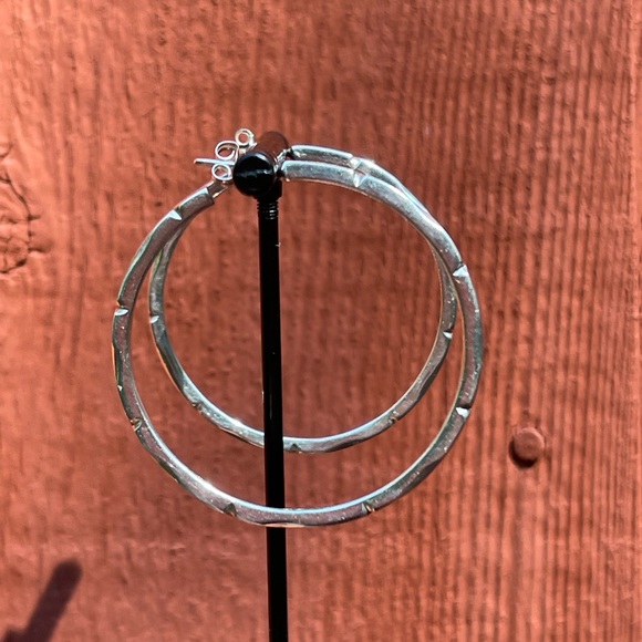 Solid Sterling Silver (.925) Classic Round Hoop Earrings: Southwest / Boho - Picture 2 of 6
